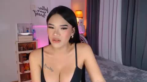 shy online show from November 10, 6:43 pm