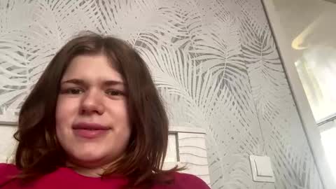  Roxy  online show from April 25, 8:49 am