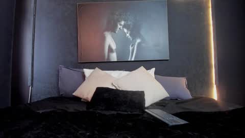 steven online show from December 6, 12:44 pm