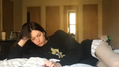 goddess_larz online show from November 5, 6:21 pm