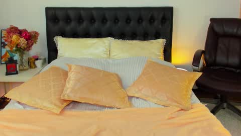 Katrin online show from October 11, 5:23 am