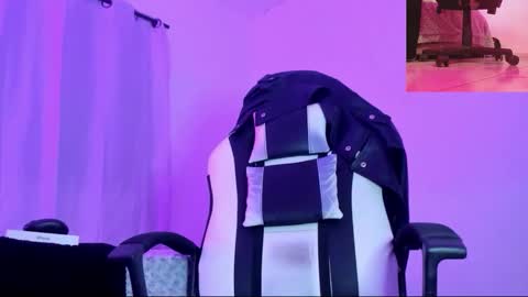 goddess_valen online show from March 9, 5:56 am