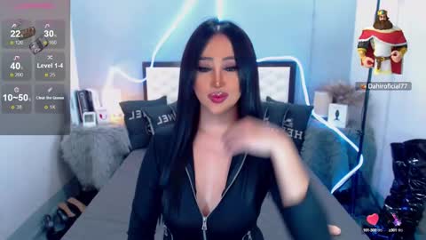 Nicole online show from February 1, 7:05 am