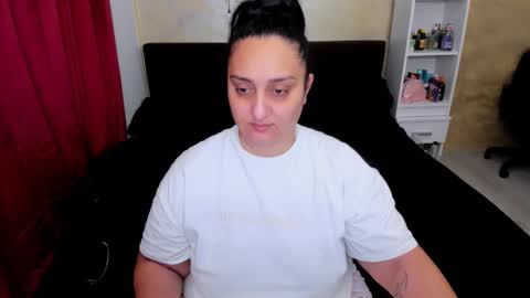 Snapshot of goddessdeborahx chatting on February 21, 8:29 am GoddessDeborahX online show from February 21, 8:29 am