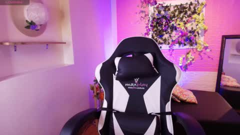 Julieta online show from September 28, 2:37 pm