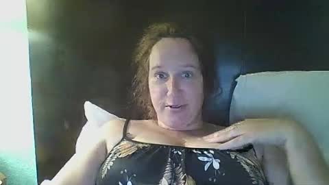 Crystal online show from April 16, 10:34 pm