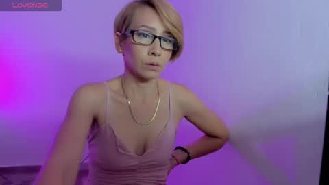 goldenrosa online show from November 4, 12:23 am