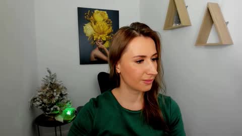 Olivia online show from December 3, 10:16 am