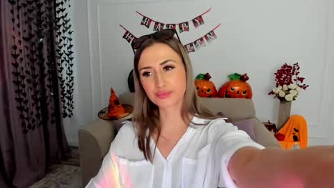 Olivia online show from October 25, 4:02 am