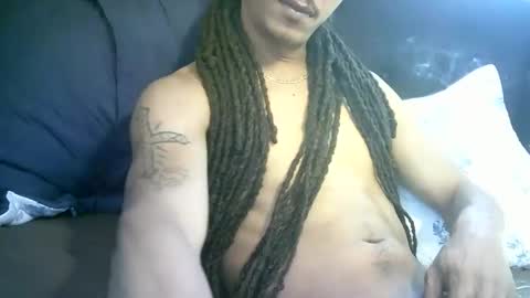 Snapshot of goldmil chatting on January 10, 2:13 pm tender bot online show from January 10, 2:13 pm