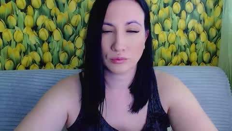 goldmoonn online show from April 4, 12:56 pm