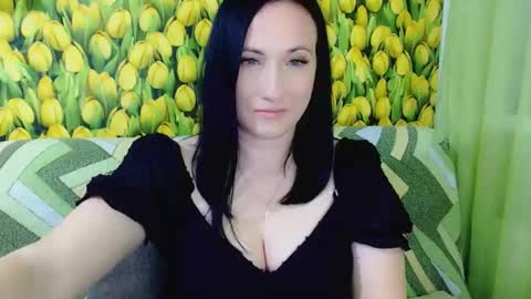 goldmoonn online show from April 10, 5:17 pm