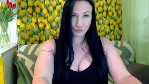 goldmoonn online show from March 8, 1:57 pm