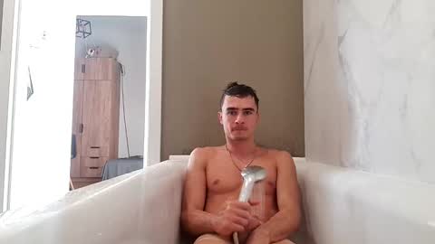 goodgg229975 online show from September 22, 2:54 pm