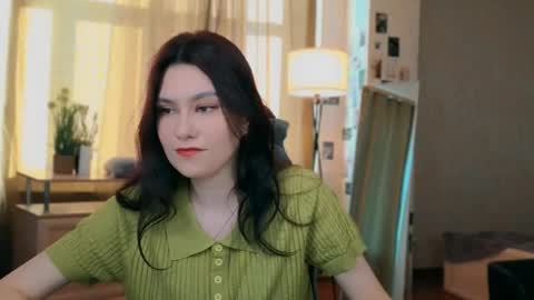 Sarra online show from May 3, 1:39 pm