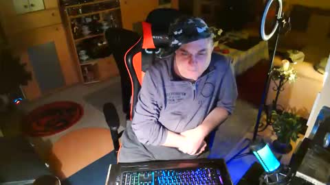 google5001 online show from January 18, 6:33 am