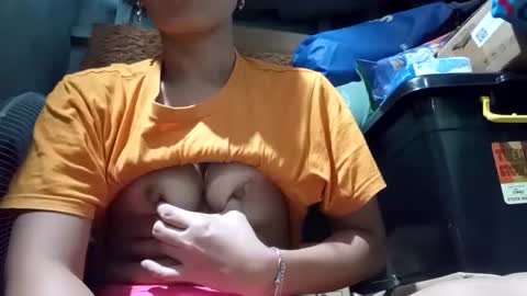 GorgeousPinay babe online show from January 10, 11:10 pm