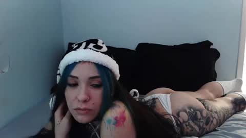 gothbaby305 online show from December 23, 4:51 am