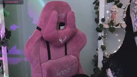 V online show from June 24, 11:45 pm
