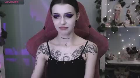 V online show from June 22, 9:44 pm