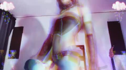 Snapshot of gothicute chatting on October 20, 6:40 am online show from October 20, 6:40 am