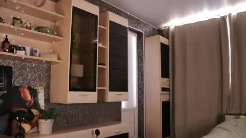 Grace online show from April 12, 3:49 pm