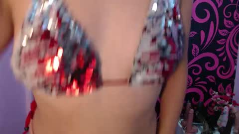 Isabella online show from December 15, 11:50 am