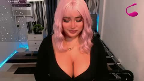 PAULATHEONE online show from April 24, 9:39 pm