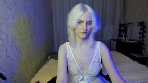 Snapshot of green_tea666 chatting on January 19, 2:49 pm Lilith online show from January 19, 2:49 pm