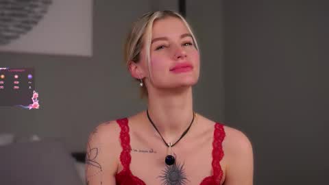 Kelly online show from February 5, 1:36 pm