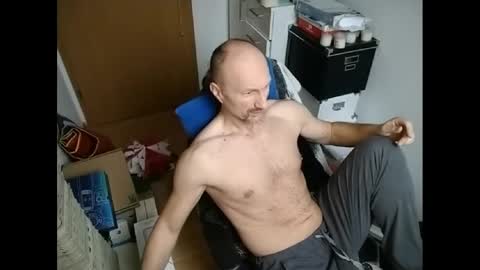 Snapshot of gregorius_1 chatting on December 25, 11:22 am Greg online show from December 25, 11:22 am