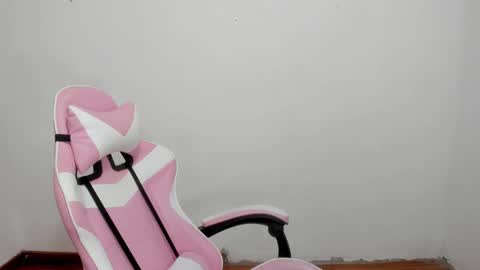 greicy_rouse online show from January 17, 1:56 pm