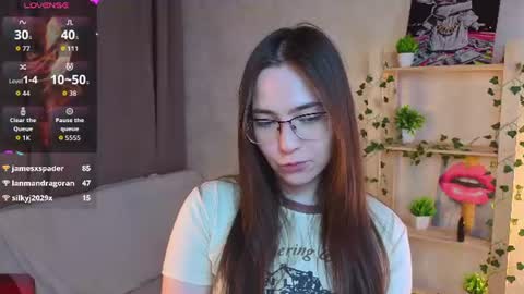 Cutie Ellie online show from June 13, 6:29 pm