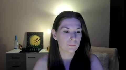 Snapshot of gretamiln chatting on October 22, 7:26 pm Greta online show from October 22, 7:26 pm