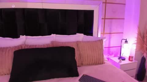 Greta Velvet  online show from February 1, 7:44 pm