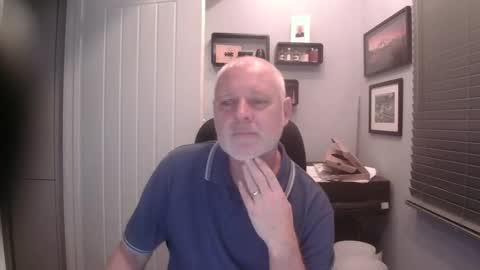 greyfox_6000 online show from February 16, 8:33 pm