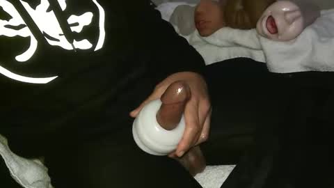 grizzlybone online show from January 12, 8:10 am