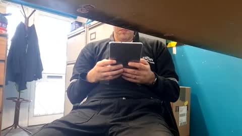 Snapshot of grumpy271 chatting on September 19, 2:32 pm grumpy271 online show from September 19, 2:32 pm