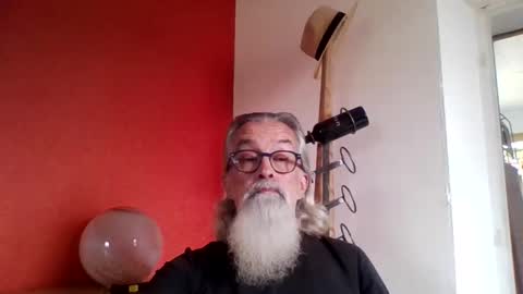 Grybear online show from October 31, 12:05 pm