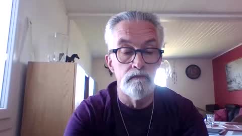 Grybear online show from April 24, 1:57 pm