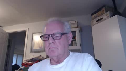 Horny Daddy online show from May 30, 11:30 am