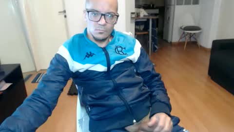 guachin_new online show from June 7, 3:00 am
