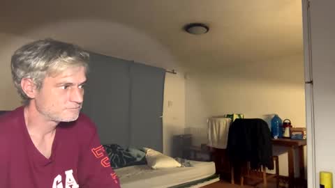 guardiannif_ online show from February 16, 5:37 pm