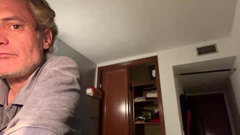 guardiannif_ online show from February 21, 9:54 pm