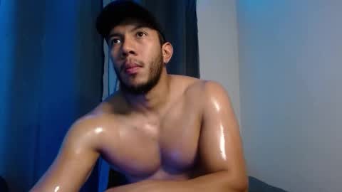 holl latino online show from January 12, 2:07 am