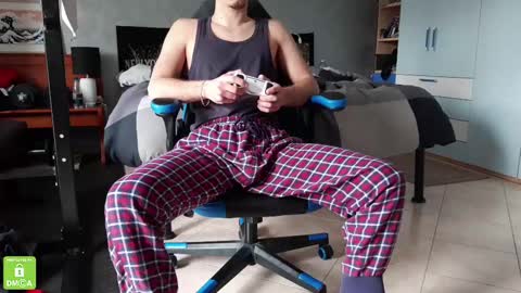 Flo online show from February 12, 10:24 am