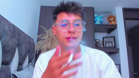 Gabriel online show from December 8, 12:13 am