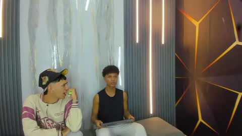 guys_hard_cock online show from March 27, 8:37 am