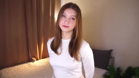 Molly online show from April 2, 6:10 am