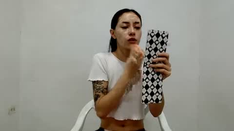 gwhen_ online show from June 25, 3:06 pm